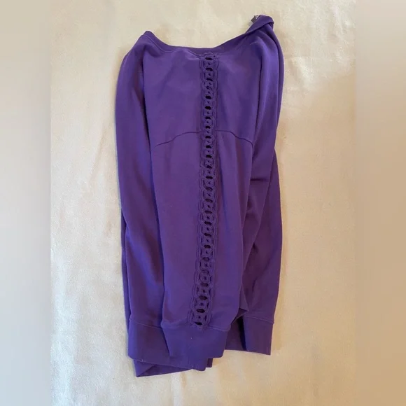 Roaman’s Women’s Size 3X 30/32 Pretty Purple Sweatshirt Decorative Sleeves - Picture 6 of 10